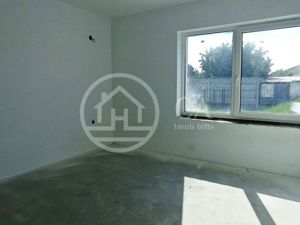 Casa de vanzare cu 4 camere in zona Santandrei, Oradea - imagine 2