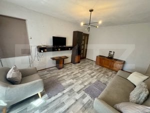 Apartament 3 camere, 2 bai, decomandat, 68 mp utili, etaj 2, zona centrala