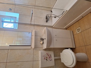 Inchiriez apartament 3 camere in Brezoi - imagine 4