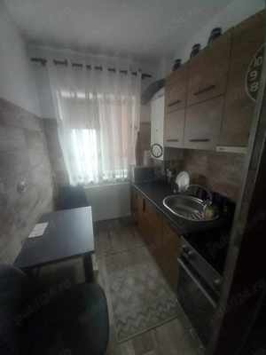 Închiriez apartament 2 camere - imagine 6