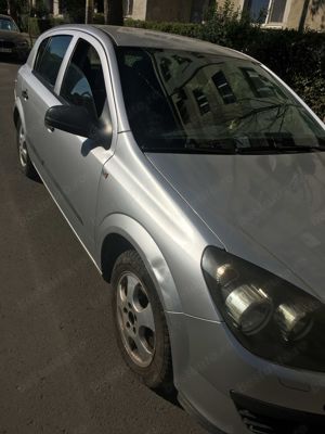 de vanzare o astra h functionala  pret 1000 euro FIXXXX  motor  1.3  - imagine 1