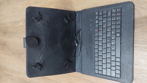 Husa cu tastatura universala pentru tablete 9 9.7 10  - imagine 4