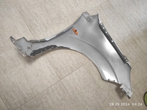 aripă Ford Fiesta  - imagine 2