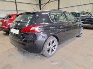 Dezmembrez Peugeot 308 2015 HATCHBACK 2.0 HDI - imagine 4
