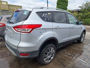 Dezmembrez Ford Kuga 2014 SUV 2.0 DOHC  Pitesti, jud. Arges - imagine 4