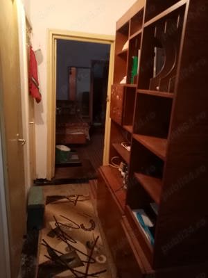   1 camera de închiriat decomandata