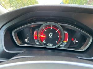 Vand Volvo V40 D4 in stare foarte buna - imagine 9
