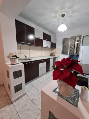 Proprietar inchiriez apartament cu 3 camere, str.Panselelor, sector 4