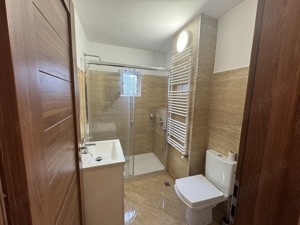Închiriez apartament cu două camere în zona Podgoria