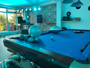 Inchiriez salon evenimente pe malul lacului cu piscină 