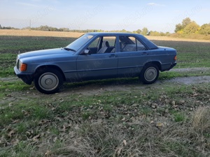 Mercedes 190 D, 2,5 Istoric - imagine 6