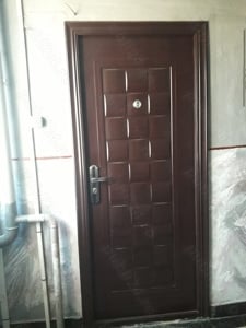 închiriez garsoniera et 1 14 mp