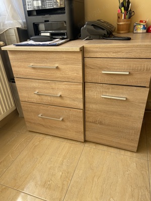 Vand mobila de birou