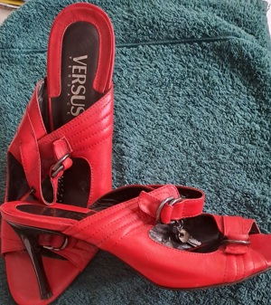 vand sandale(papuci)Versace - imagine 2