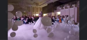 Fum greu dansul mirilor,artificii exterior