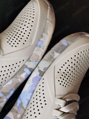 Pantofi gri sport dama adidasi perforati Crocs Literide ergonomici sala fitness plaja strada - imagine 6