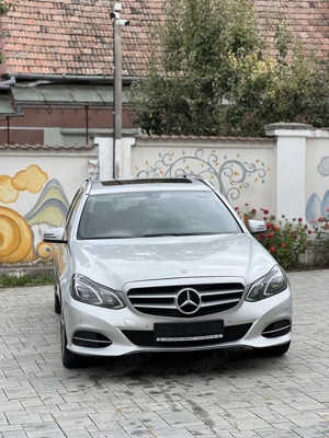 Mercedes-Benz E300 Bluetec Hybrid  - imagine 3 Mercedes-Benz E300 Bluetec Hybrid  - imagine 3