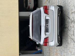 Mercedes-Benz E300 Bluetec Hybrid  - imagine 5 Mercedes-Benz E300 Bluetec Hybrid  - imagine 5