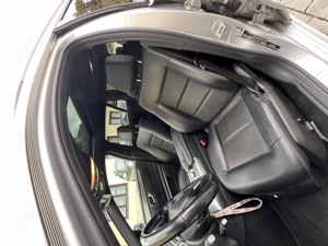 Mercedes-Benz E300 Bluetec Hybrid  - imagine 10 Mercedes-Benz E300 Bluetec Hybrid  - imagine 10