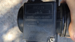 Debitmetru aer motor FORD FUSION FIESTA  98AB-12B579-DA - imagine 3