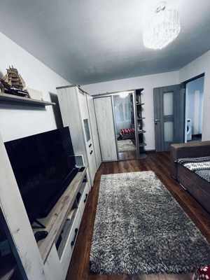 Vând apartament doua camere