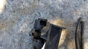 Supapa vacuum cu furtune FORD FUSION FIESTA 1.4 TDCI - imagine 4