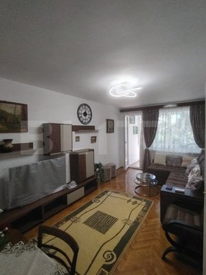 Apartament 3 camere, zona Dacia