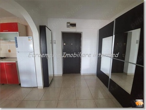 Apartament 3 camere de vanzare zona Billa