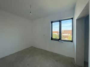 Duplex 4 camere - pozitie excelenta - Mosnita Noua - imagine 8