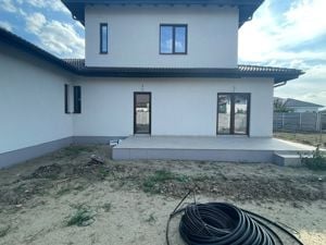 Duplex 4 camere - pozitie excelenta - Mosnita Noua - imagine 3