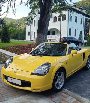 Toyota MR2 Spyder 