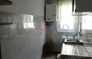 Dambu - Inchiriere apartament 3 camere - Strada Godeanu - imagine 4