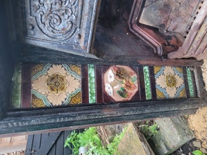 semineu foarte vechi