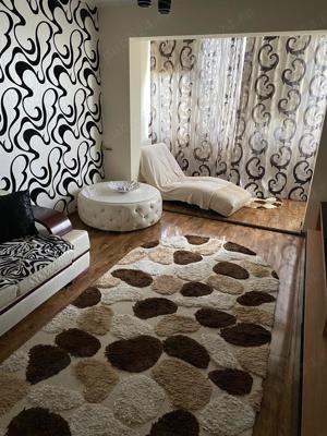 Apartament 3 camere de inchiriat zona KM 4-5 vis a vis de scoala 33, CENTRALA GAZ