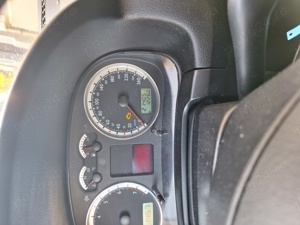 Vw Bora an 2002 motor 1.6 benzina 16V, 105 cai - imagine 2