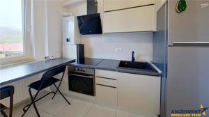 Garsoniera stil, Urban Plaza, mobilata, echipata, loc parcare - imagine 8