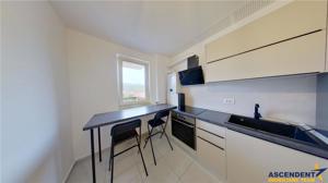 Garsoniera stil, Urban Plaza, mobilata, echipata, loc parcare - imagine 2