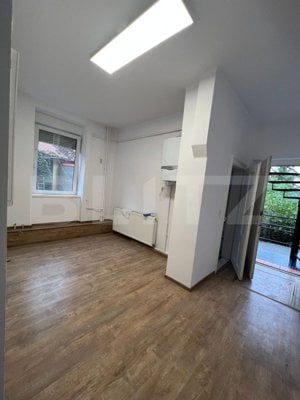 Spatiu de inchiriat, 4 camere, 184 mp, zona centrala - imagine 11