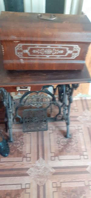 Masini de cusut ffff.vechi ,fabricatie germana PFAFF - imagine 5