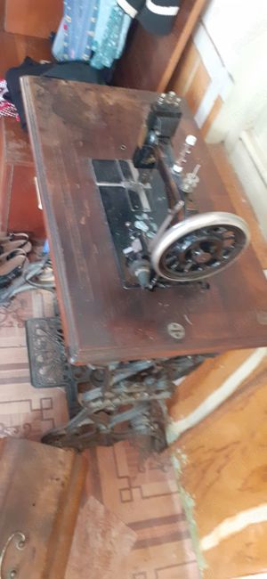 Masini de cusut ffff.vechi ,fabricatie germana PFAFF - imagine 9