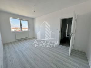 Apartament cu 2 camere, bucatarie inchisa, etaj intermediar, Braytim. - imagine 2