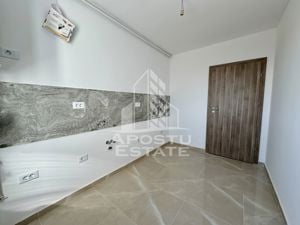 Apartament cu 2 camere, bucatarie inchisa, etaj intermediar, Braytim. - imagine 3