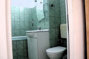 Apartament 3 camere două grupuri sanitare de vânzare în mun.Sf.Gheorghe - imagine 6