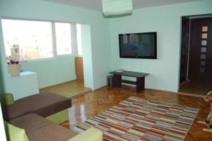 Apartament 2 camere, Zona Girocului, Semidecomandat, Centrala propie