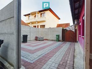 Apartament la curte comună cu terasă pavată! - imagine 2