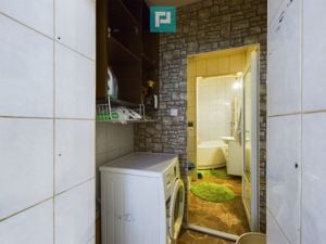 Apartament la curte comună cu terasă pavată! - imagine 19