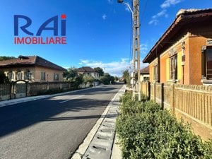 Toate utilitatile!Casa Podari,Profi, 1085mp teren,20m deschidere!84000Euro - imagine 3