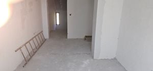 Vand apartament cu 3 camere in Deva, in Vila cu 3 ap etaj 2, zona Cetatii Deva + 250 mp teren - imagine 5