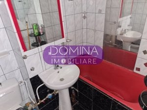 Vânzare apartament 3 camere, ULTRACENTRAL, situat în Târgu Jiu, strada Unirii - imagine 11