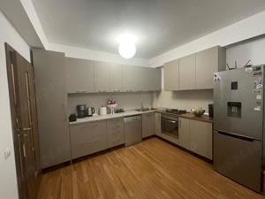  Vand Apartament cu 2 camere, 56 mp, balcon, zona Porii, Floresti - imagine 2